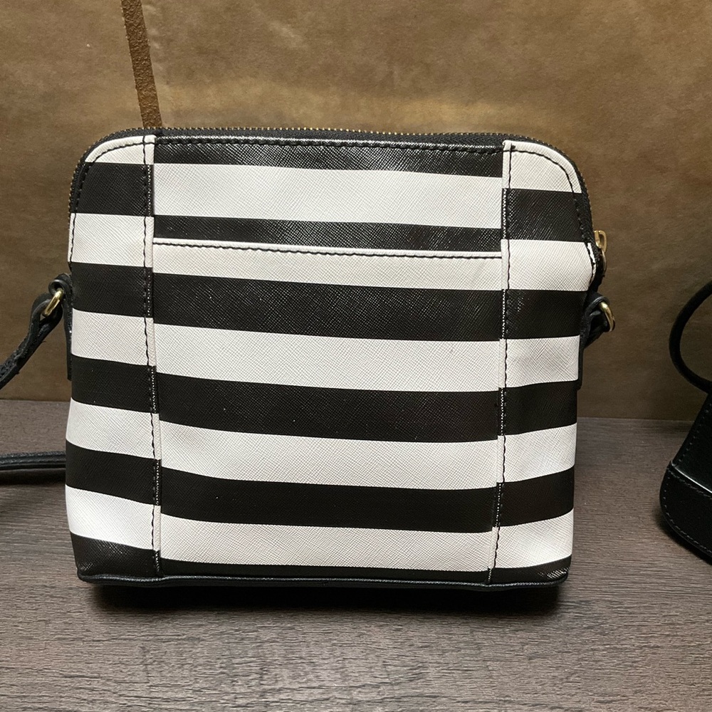 Lot of 2 Crossbody bags Liz Claiborne Bundle Black & White Striped PU, small blk - Picture 8 of 13